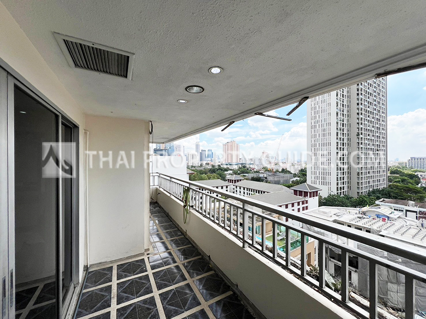 Condominium in Sathorn 