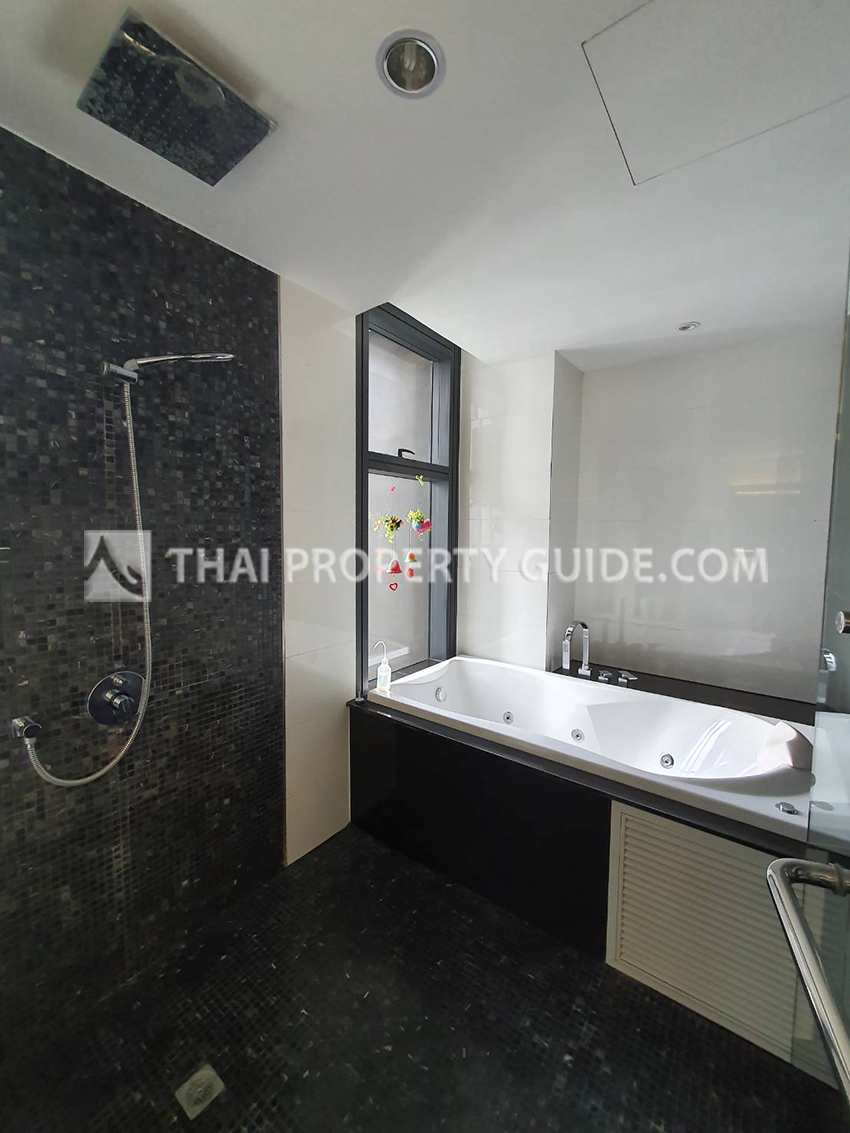 Condominium in Sathorn : The Met Sathorn 