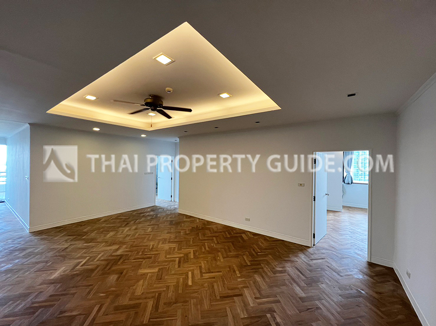 Condominium in Sathorn 