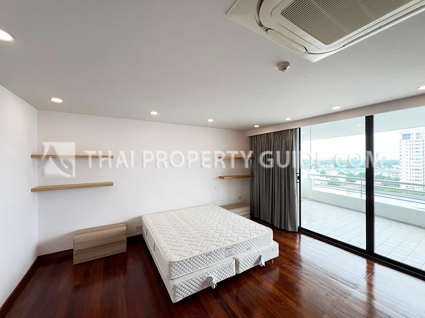 Condominium in Sathorn 