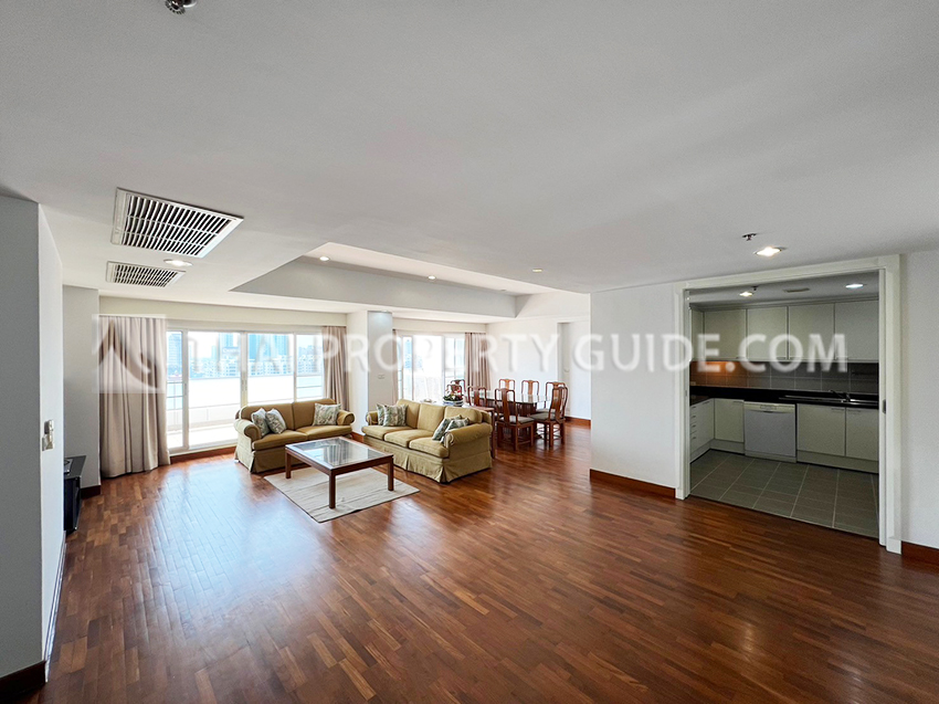 Condominium in Sathorn 