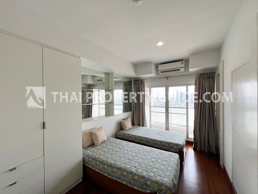 Condominium in Sathorn 