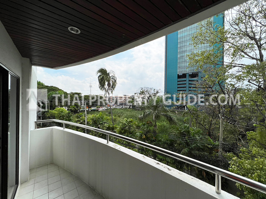 Condominium in Sathorn 