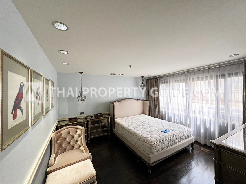 Condominium in Sathorn 