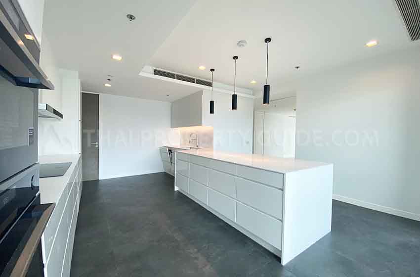 Condominium for rent in Sathorn