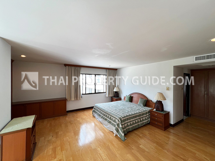 Condominium in Sathorn 