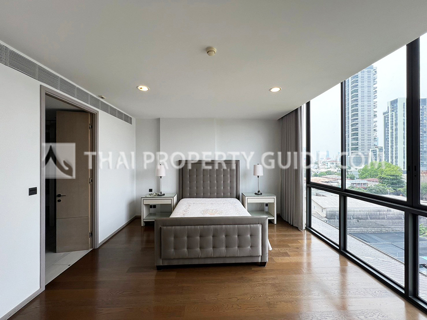 Condominium in Sathorn 