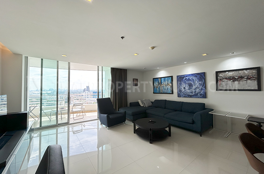 Condominium in Sathorn 