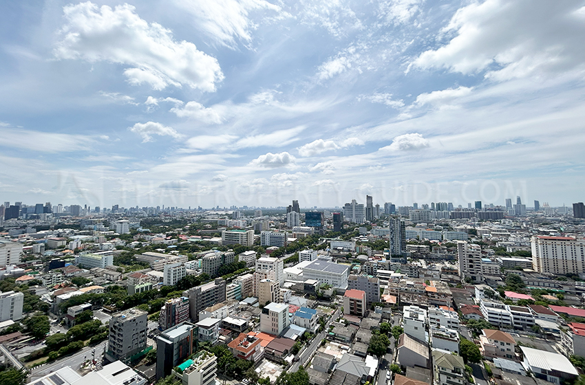 Condominium in Sathorn 