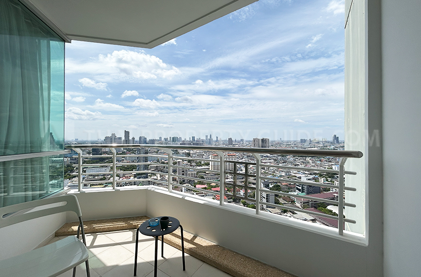 Condominium in Sathorn 