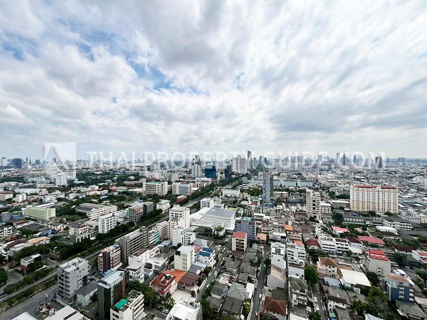 Condominium in Sathorn 