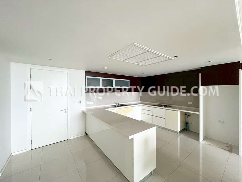 Condominium in Sathorn 