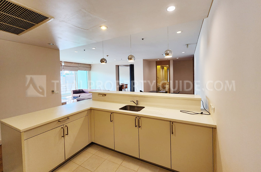 Condominium in Sathorn : The Royal Saladaeng 