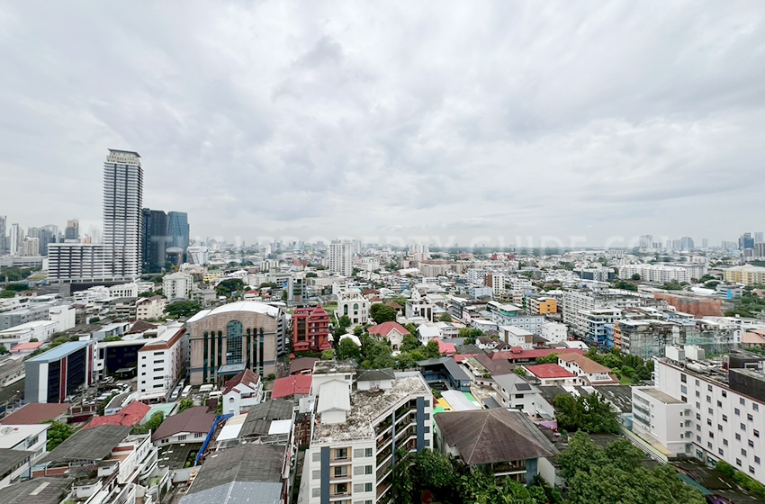 Condominium in Sathorn 