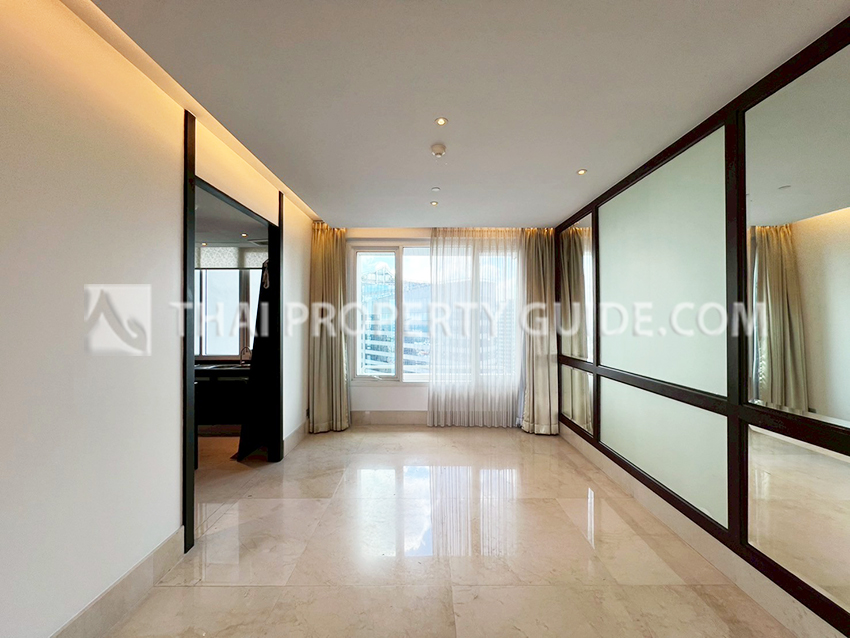Condominium in Sathorn : The Infinity 