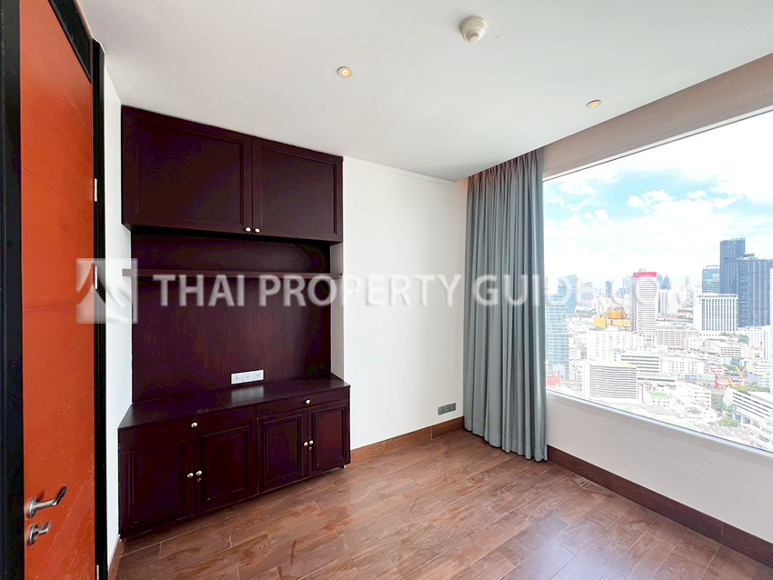 Condominium in Sathorn : The Infinity 