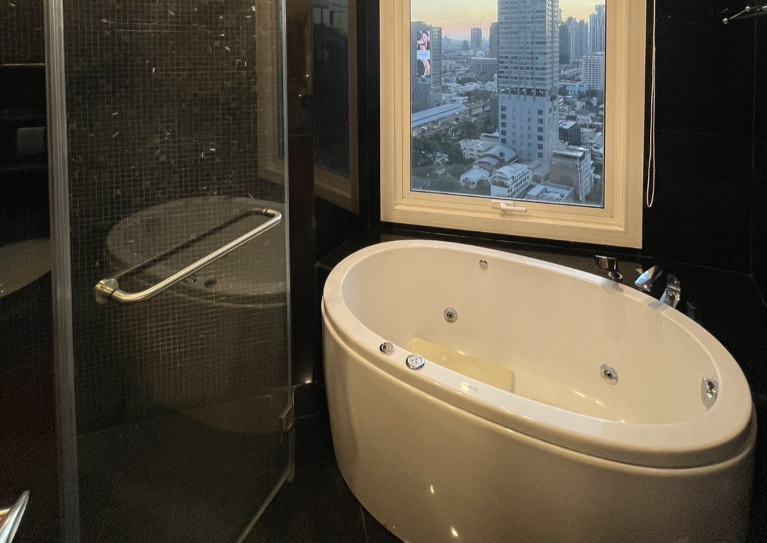 Condominium in Sathorn : The Infinity 
