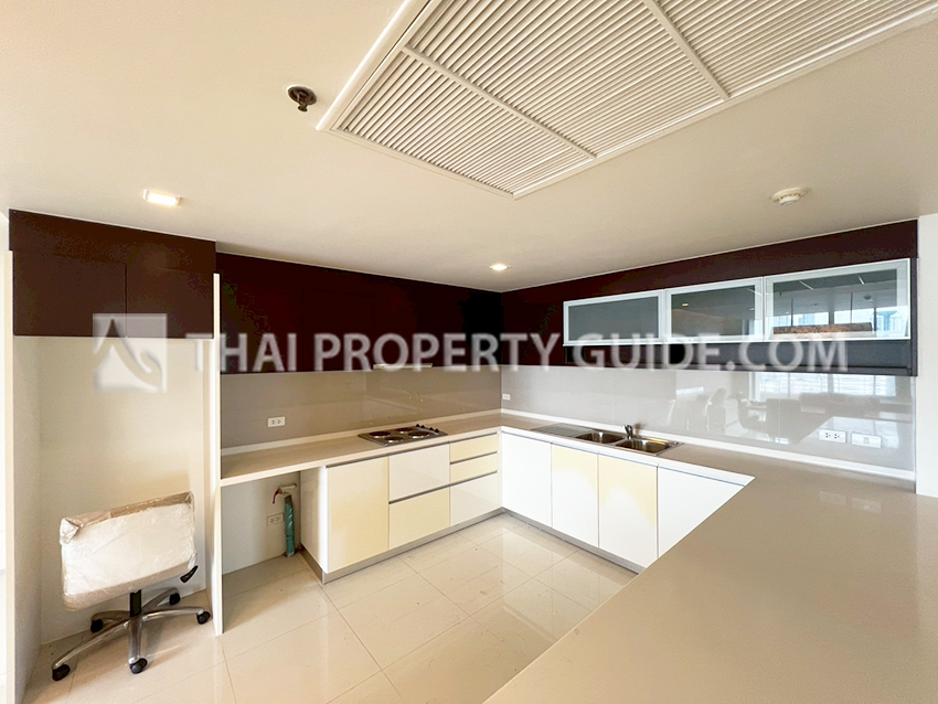 Condominium in Sathorn 