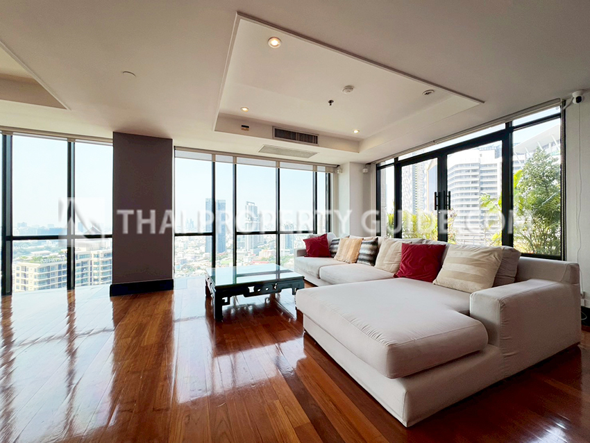 Condominium in Sathorn 