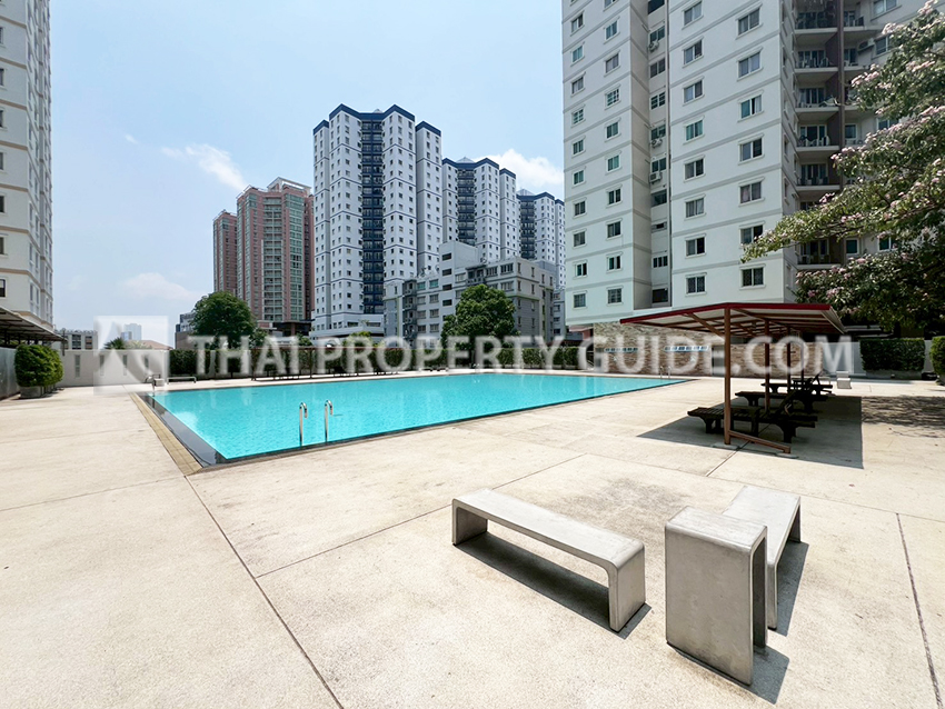 Condominium in Sathorn 