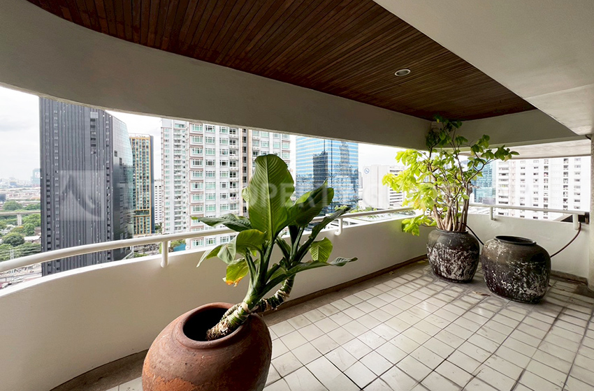 Condominium in Sukhumvit 