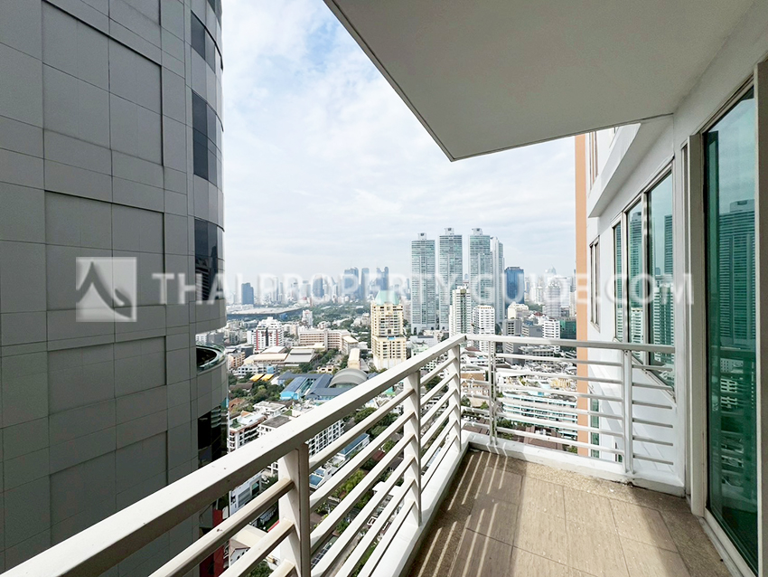 Condominium in Sukhumvit 