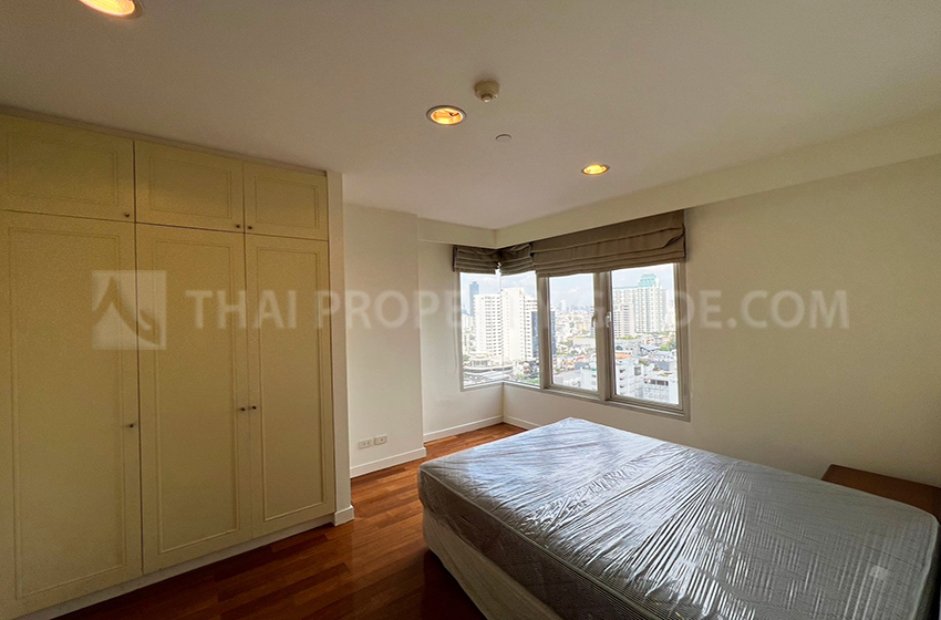 Condominium in Sukhumvit : Hampton Thonglor 10 