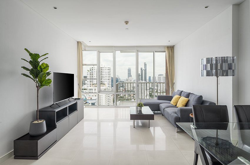 Condominium in Sukhumvit : FullerTon Condominium 