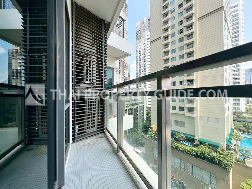 Condominium in Sukhumvit : Bright Sukhumvit 24 