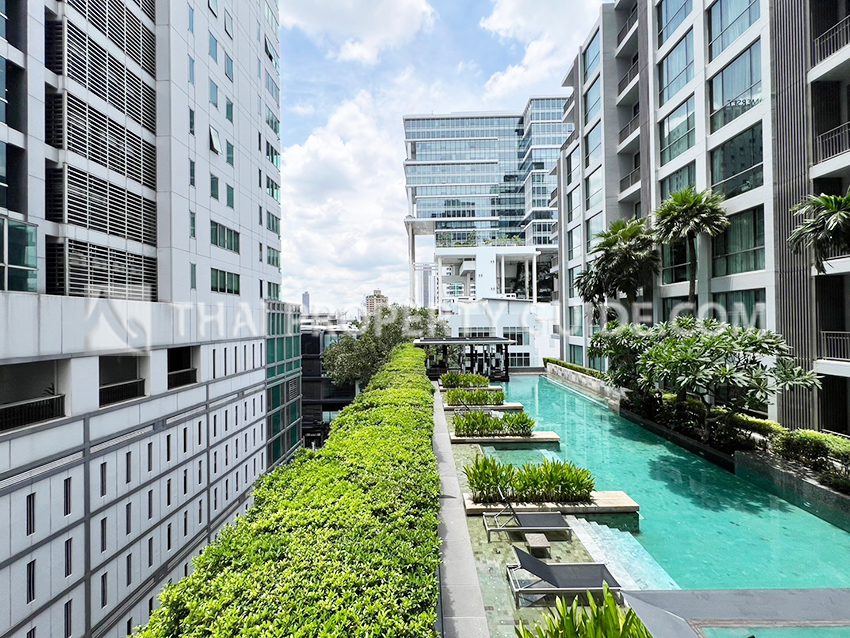 Condominium in Sukhumvit : Quattro By Sansiri 