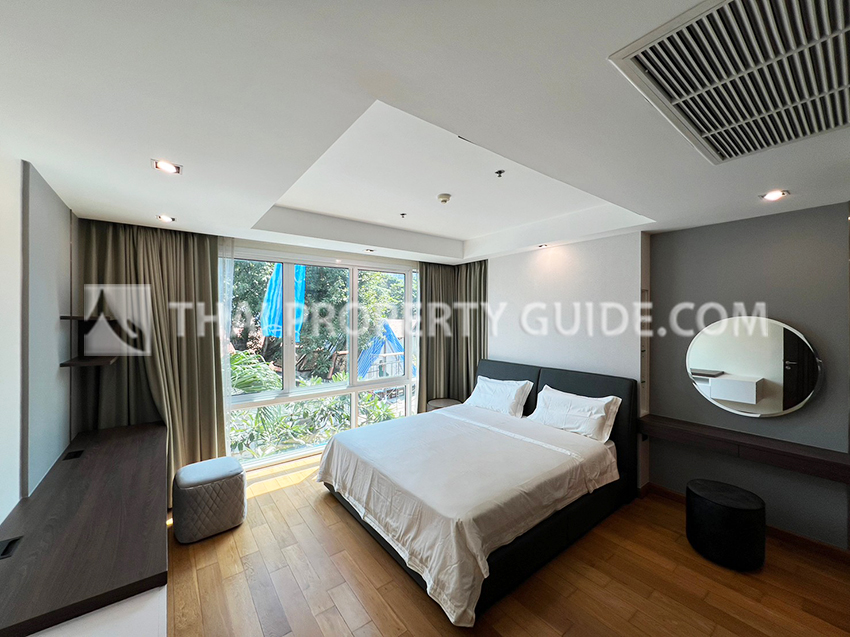 Condominium in Sukhumvit : Belgravia Residences 