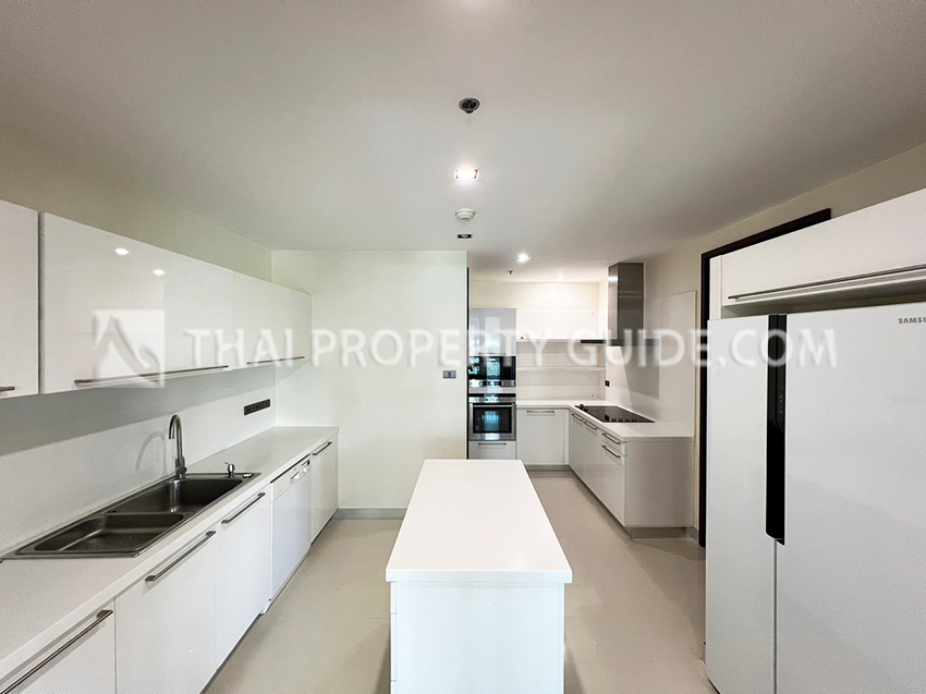 Condominium in Sukhumvit : Belgravia Residences 