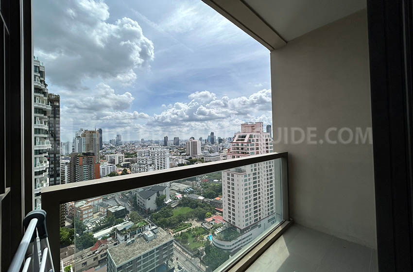 Condominium in Sukhumvit : The XXXIX by Sansiri 