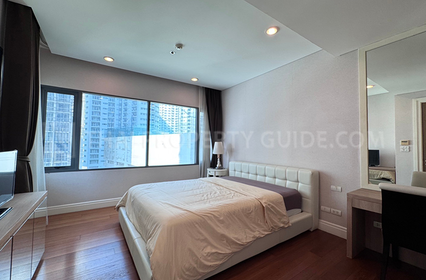 Condominium in Sukhumvit : Bright Sukhumvit 24 