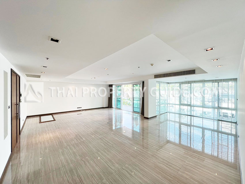 Condominium in Sukhumvit : Belgravia Residences 