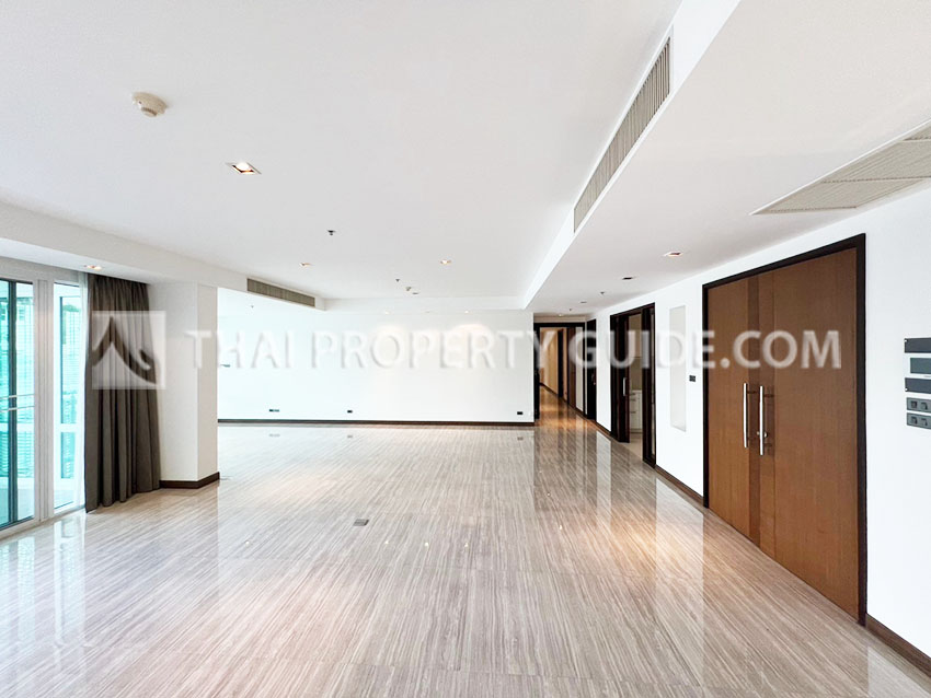 Condominium in Sukhumvit : Belgravia Residences 