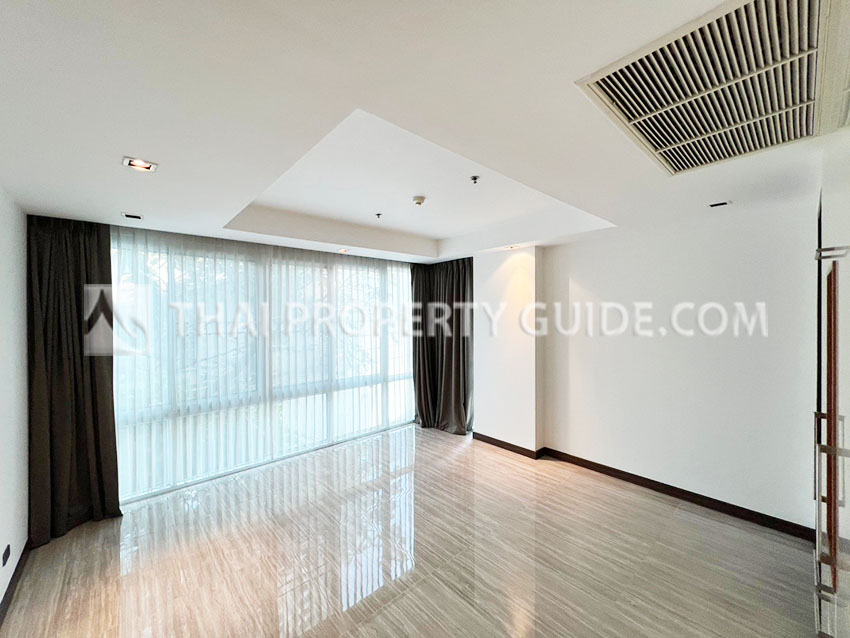 Condominium in Sukhumvit : Belgravia Residences 