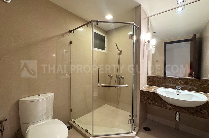 Condominium in Sukhumvit : Belgravia Residences 