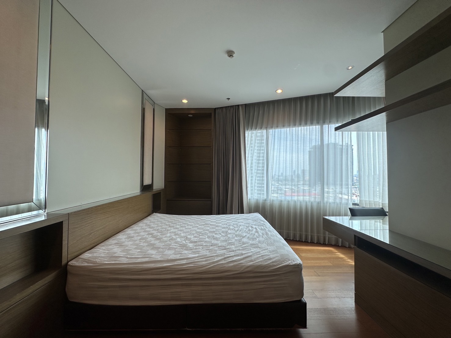 Condominium in Sukhumvit : Bright Sukhumvit 24 