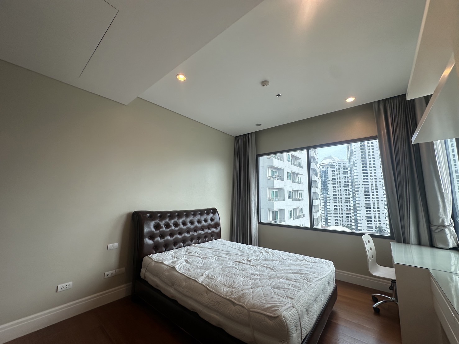 Condominium in Sukhumvit : Bright Sukhumvit 24 