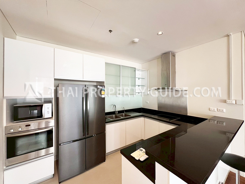 Condominium in Sukhumvit : Domus Condo Suk 16 