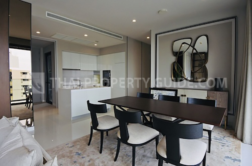 Condominium in Sukhumvit : Vittorio Condominium at Sukhumvit 39 
