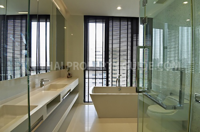 Condominium in Sukhumvit : Vittorio Condominium at Sukhumvit 39 