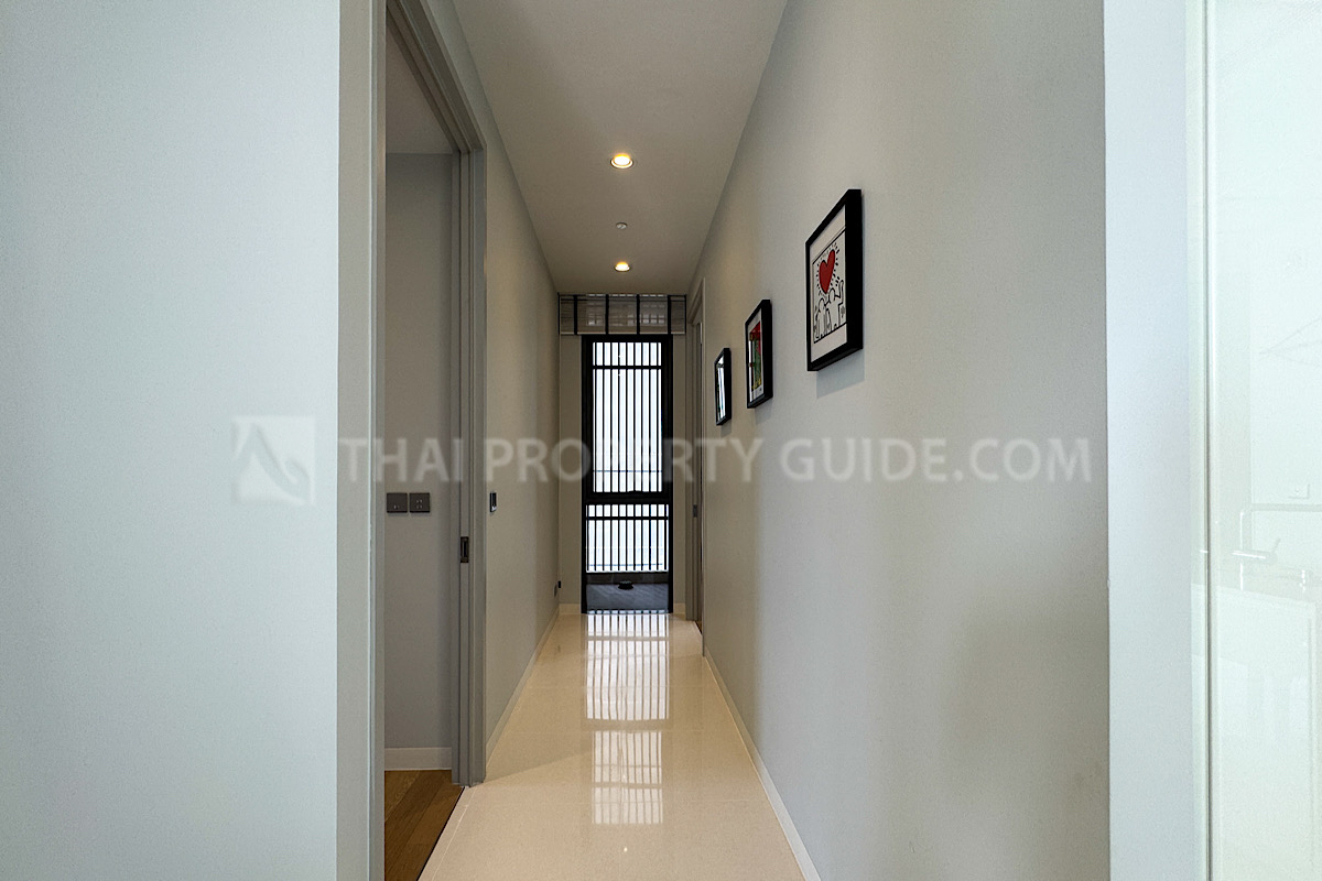 Condominium in Sukhumvit : Vittorio Condominium at Sukhumvit 39 