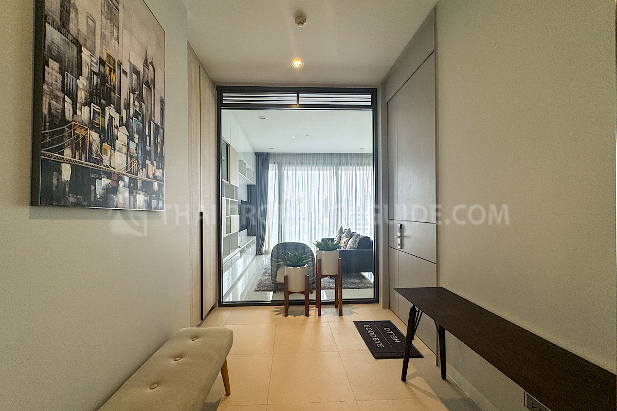 Condominium in Sukhumvit : Vittorio Condominium at Sukhumvit 39 