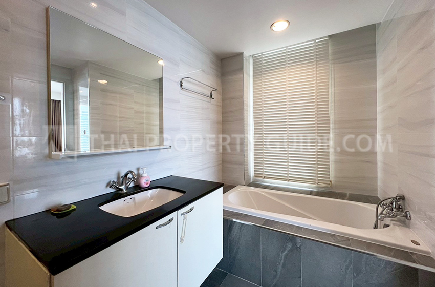 Condominium in Sukhumvit : Hampton Thonglor 10 