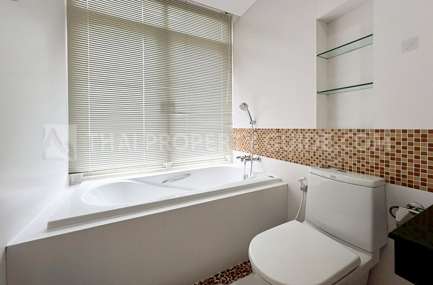 Condominium in Sukhumvit : Hampton Thonglor 10 