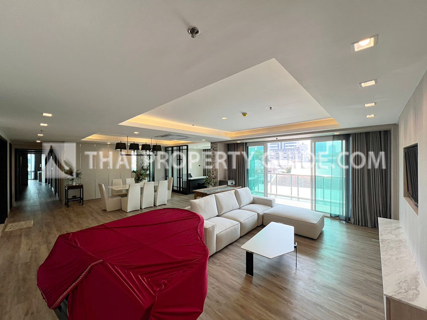 Condominium in Sukhumvit : Belgravia Residences 