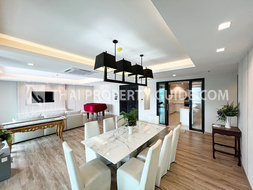 Condominium in Sukhumvit : Belgravia Residences 