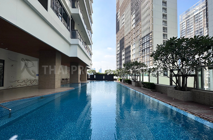 Condominium in Sukhumvit : Bright Sukhumvit 24 